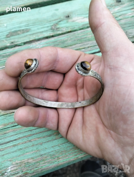 Стара посребрена гривна с естествени камъни тигрово око, снимка 1