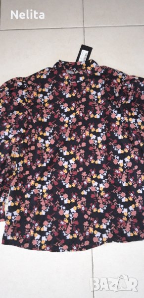 Дамска риза с висока яка - размер S, снимка 1