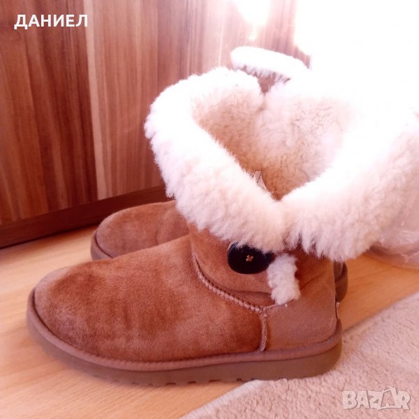 Оригинални Дамски ботуши UGG номер 39, снимка 1