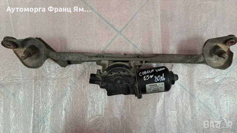 851100F020 Моторче предни чистачки Toyota Corolla Verso , снимка 1