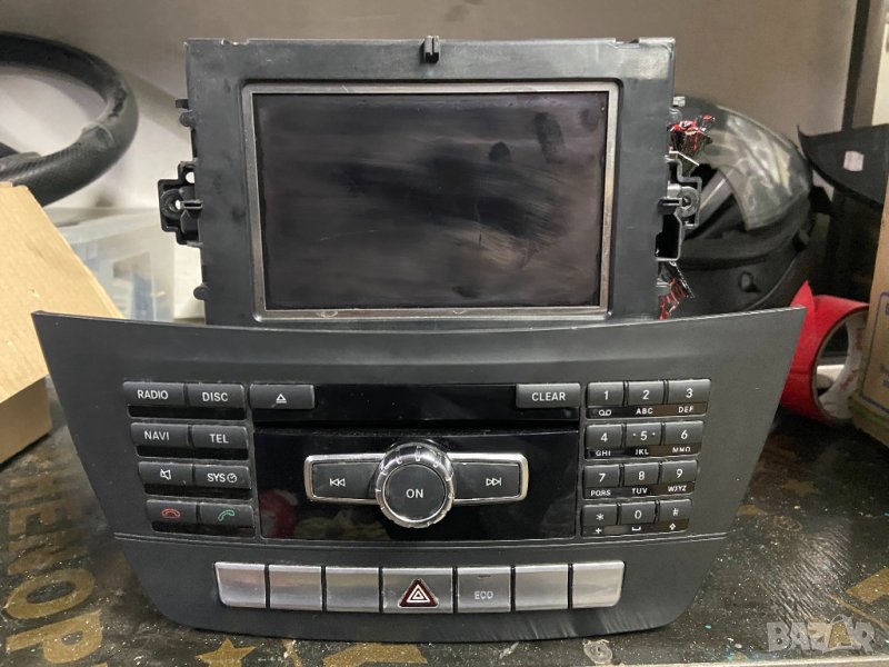 Дисплей и мултимедия комплект за мерцедес Ц класа 2012г. W204 A2049009807 и екран A1729012800, снимка 1