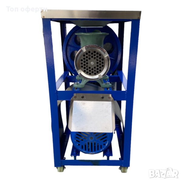 Професионална  чугунена месомелачка Румънска №32 с електромотор, снимка 1