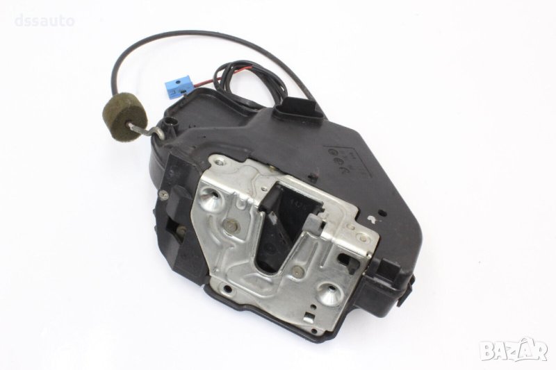 Брава задна дясна врата Mercedes W203 C-Class 2037300235, снимка 1