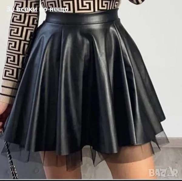Дамска черна къса кожена пола, снимка 1