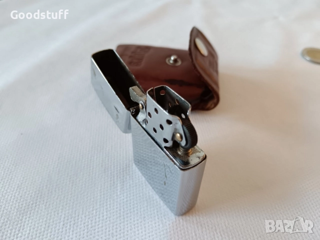 Бензинова запалка Zippo, Zippo, с кожен калъф , снимка 11 - Запалки - 52515028