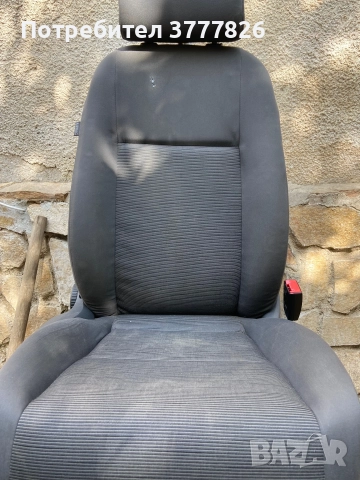 Предна дясна седалка за Голф 5, снимка 2 - Части - 52277654