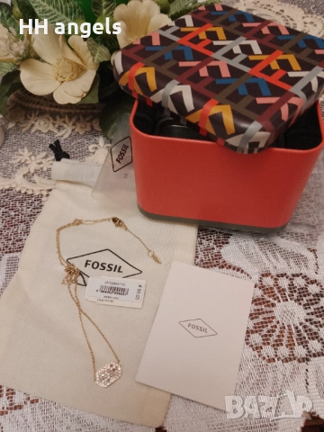 Fossil дамски колие със седеф и кристали, снимка 5 - Колиета, медальони, синджири - 52682727