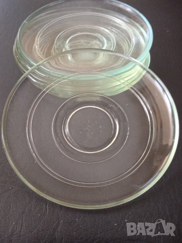 Комплект от 6 броя малки стъклени чинийки, снимка 3 - Чинии - 43543295