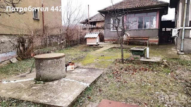 Продавам парцел с къща, снимка 3 - Къщи - 49630682