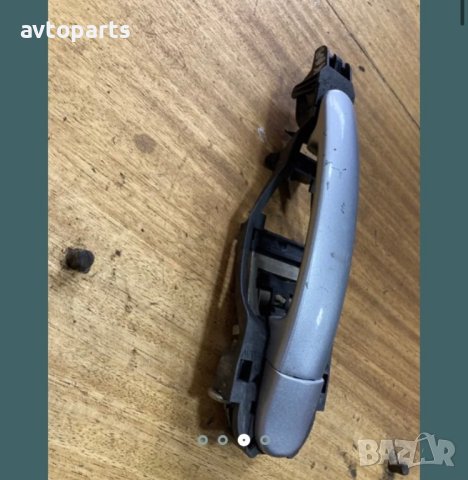 Vw passat5 комби външна дръжка задна лява врата, снимка 4 - Части - 40393102