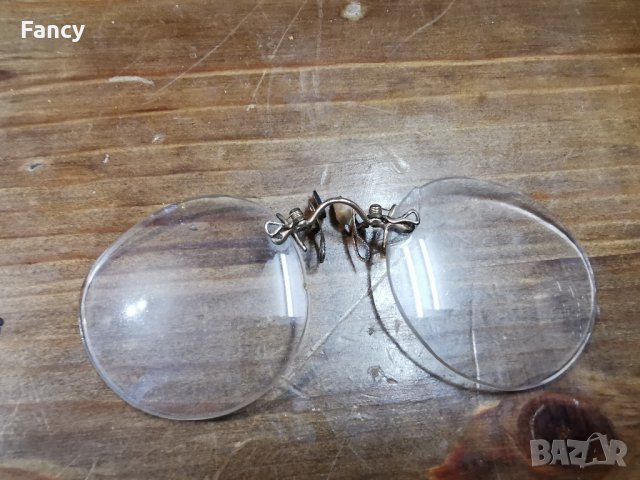 много стари очила, снимка 5 - Антикварни и старинни предмети - 43362936