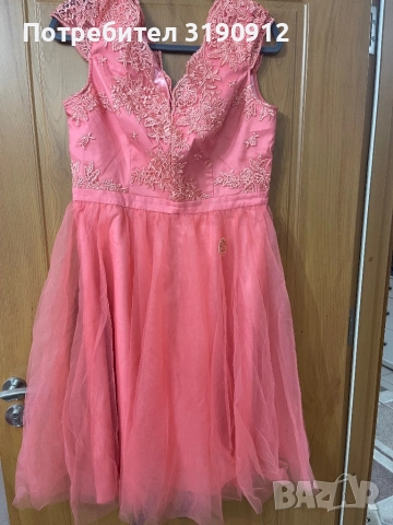 Две официални рокли на Chi-Chi-London, снимка 2 - Рокли - 52793133