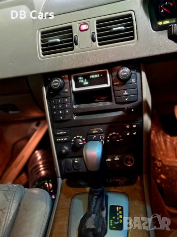 Volvo XC90 D5 Броня Калник Капак Врата Фар Халоген Решетка Стъкло Огледало Лайсна Лост Копче Бутон , снимка 6 - Части - 35629285