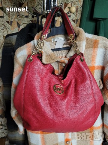 MICHAEL Michael Kors

 естествена кожа червена чанта,ТРИ прегради , снимка 1 - Чанти - 43118730