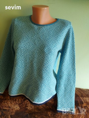 Дамски пуловер номер L, снимка 4 - Блузи с дълъг ръкав и пуловери - 44125957