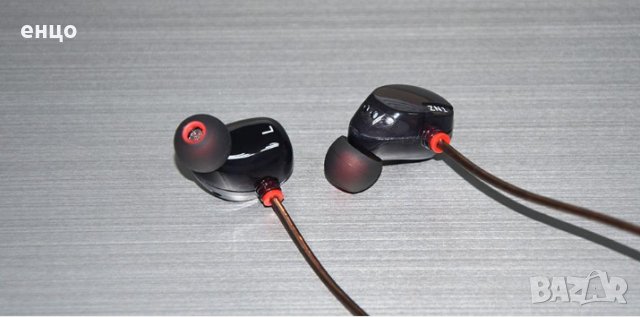 Продавам  двуканални слушалки ZN1, снимка 3 - Слушалки и портативни колонки - 28426230