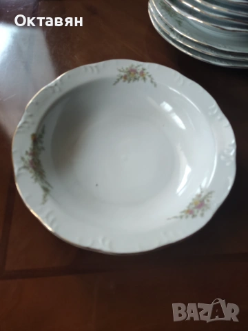 Порцеланов сервиз за хранене , снимка 6 - Сервизи - 53481216