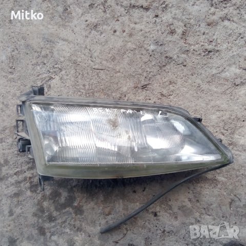 Фар Десен За Опел Вектра Б / Opel Vectra B