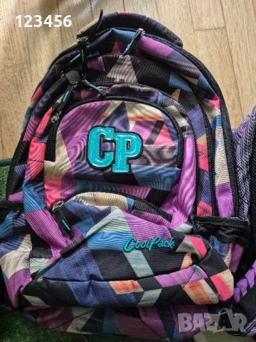 Ученически големи раници, снимка 5 - Ученически пособия, канцеларски материали - 47232702