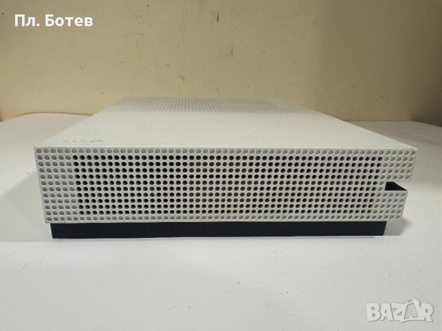 Xbox one S, снимка 3 - Xbox конзоли - 52972011