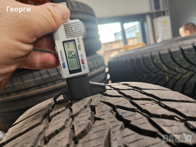 2бр.зимни гуми 205/60/16 Nokian, снимка 2 - Гуми и джанти - 52789159