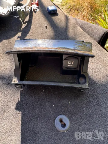 Avangarde пепелник за Mercedes W211 седан/ комби 