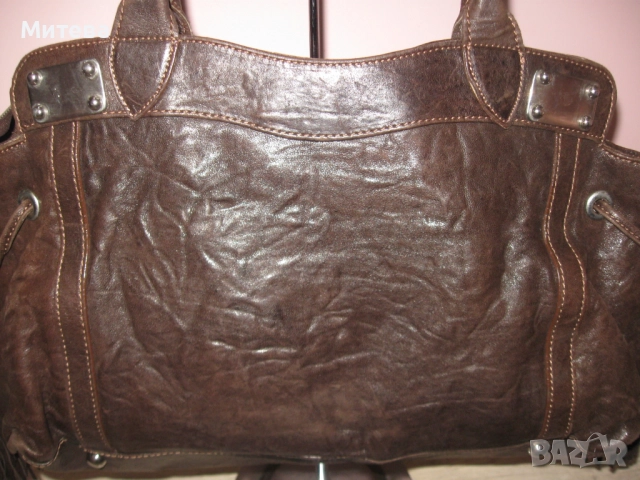 Gucci дамска чанта естествена кожа, снимка 4 - Чанти - 52591562