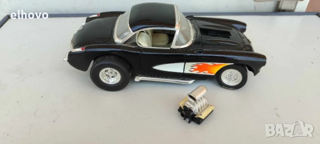 Метална количка Road Legends 1957 Chevrolet Corvette Gasser 1:18, снимка 4 - Колекции - 50559652