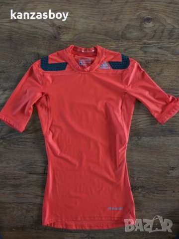 adidas Techfit Power M - страхотна мъжка тениска КАТО НОВА, снимка 5 - Тениски - 37207055