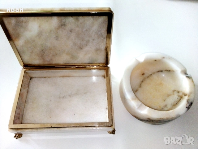Стара мраморна кутия + голям масивен пепелник