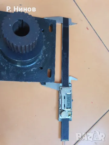 конзола със зъбно колело и зъбен ремък за сервомотор - комплект  фланец, снимка 9 - Електродвигатели - 47501191