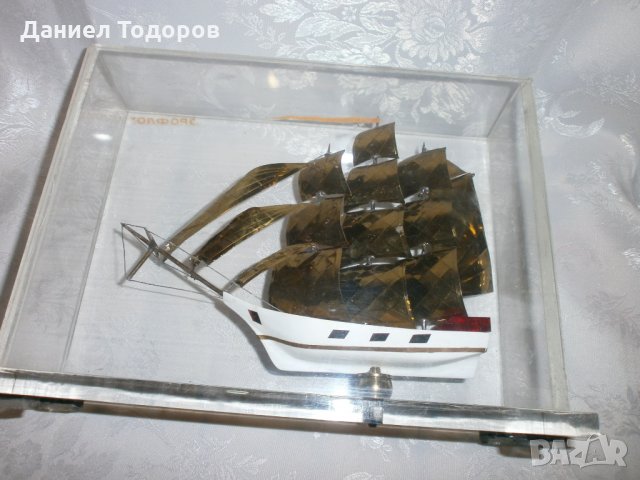 Руски Макет на Кораб в Кутия, снимка 2 - Колекции - 27729792