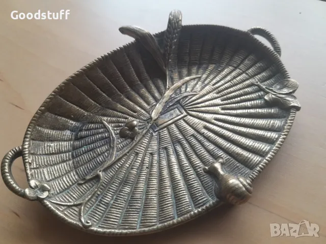 Сецесион,Арт нуво бронз,релефен съд, снимка 4 - Антикварни и старинни предмети - 48652417