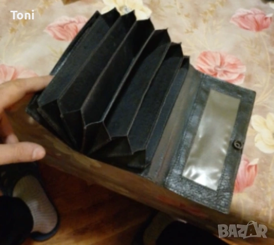 3 броя кожен портфейл два от тех за банкноти , снимка 8 - Портфейли, портмонета - 53410119