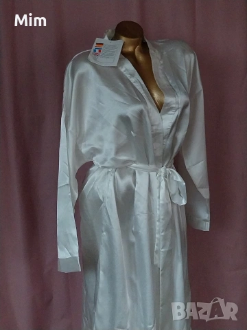Бял сатенен халат, нощница и топ с шорти, снимка 3 - Нощници - 53472775