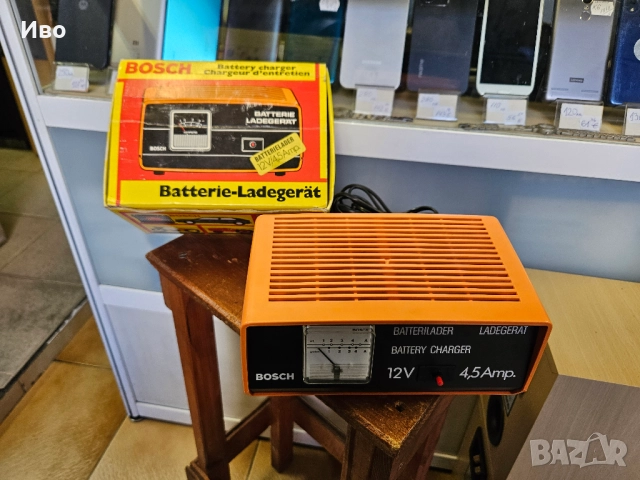 Зарядно за акумулатор BOSH KL 123 M 12V 4Amp. Автомобилно зарядно.  В отлично техническо и визуално 