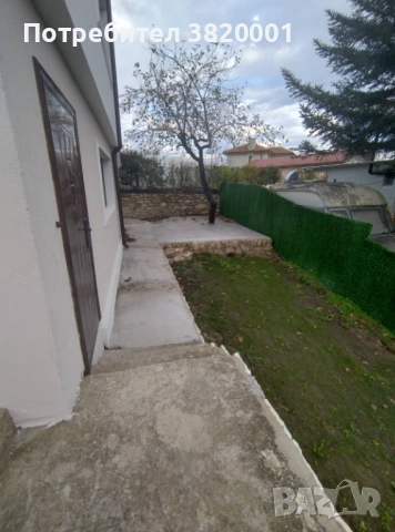 Триетажна къща в Осеново, снимка 2 - Къщи - 52387276