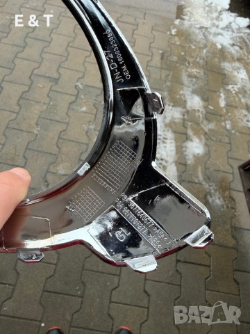 Лява хром рамка за халоген Пежо Партнер , снимка 3 - Части - 53595570