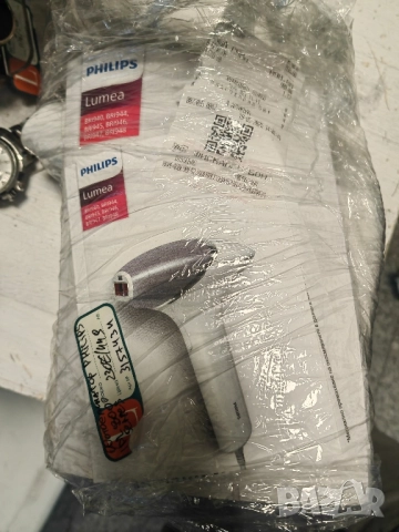 Фотоепилатор Philips Lumea 8000