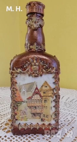 Ръчно декорирана бутилка , снимка 2 - Декорация за дома - 52863110