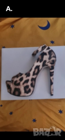 Уникални много високи кожени, леопардови сандали