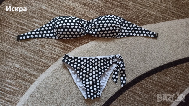 Бански от две части на точки