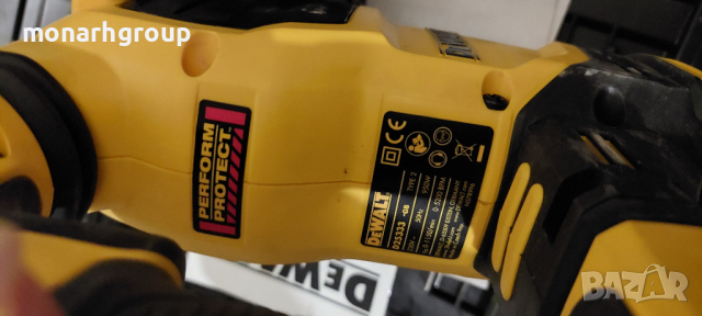 Перфоратор DEWALT D25333K 950W, снимка 7 - Други инструменти - 44900609