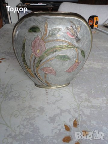 Бронзова ваза с емайл сойка присмехулка , снимка 6 - Вази - 42990646