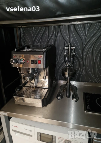 Професионална маса с неръждаем плот и вграден котлон, снимка 3 - Обзавеждане на кухня - 53079095