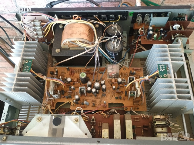 Akai AM-2600 solid state stereo Amplifier , снимка 11 - Ресийвъри, усилватели, смесителни пултове - 53254800