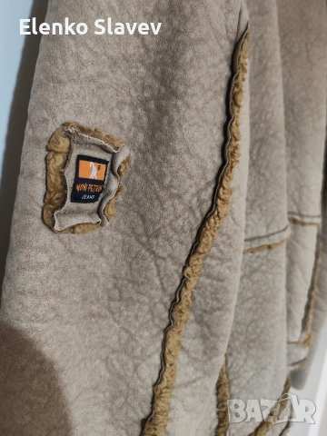 Оригинален кожух/ яке на Moni Petrov , снимка 4 - Палта - 53294969