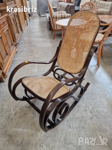 Ратанов Люлеещ Стол-внос от Германия!