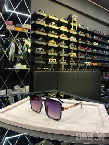 очила с черен обикновен калъф и ув защита chanel versace, снимка 18 - Слънчеви и диоптрични очила - 51410554