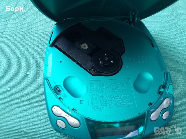 Sony Discman D-e201 Mega Bass CD Player, снимка 4 - Плейъри, домашно кино, прожектори - 33140233